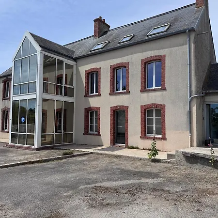 Maison Bord De Adeline