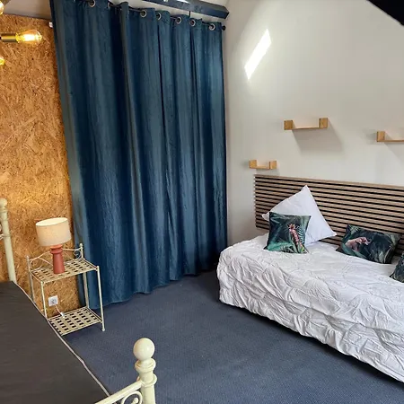 Maison Bord De Adeline