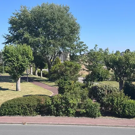 Maison Bord De Adeline