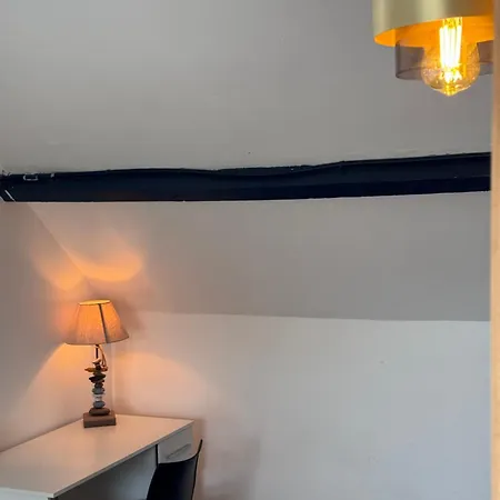 Appartement Maison Bord De Adeline *