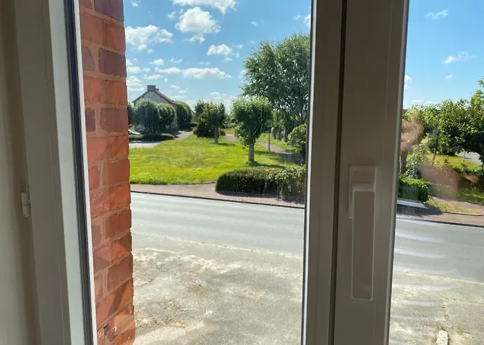 Maison Bord De Adeline