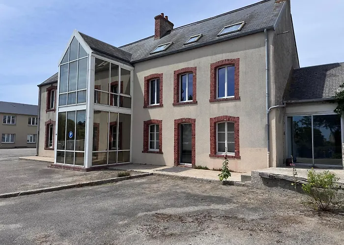 Maison Bord De Adeline