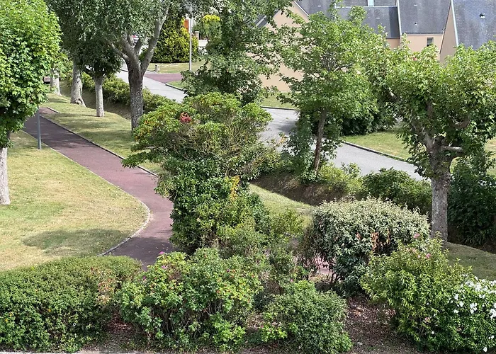 Apartment Maison Bord De Adeline